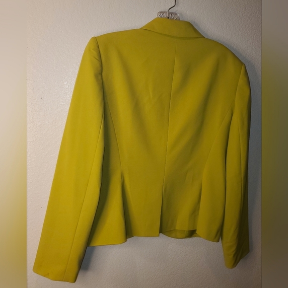 Calvin Klien Blazer in Chartreuse Green - Picture 2 of 7